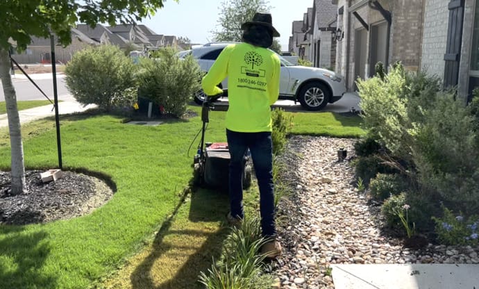 lawn-care-maintenance-services