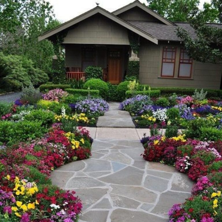 5 ideas to design the garden for your front yard 3