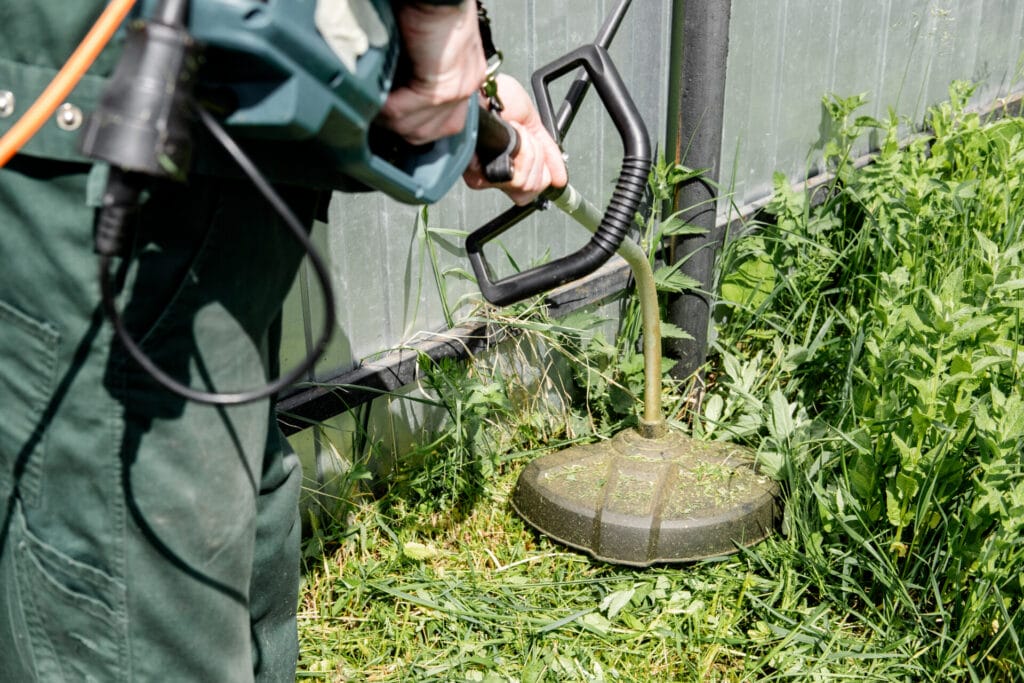 mowing-weed-innovation-grounds