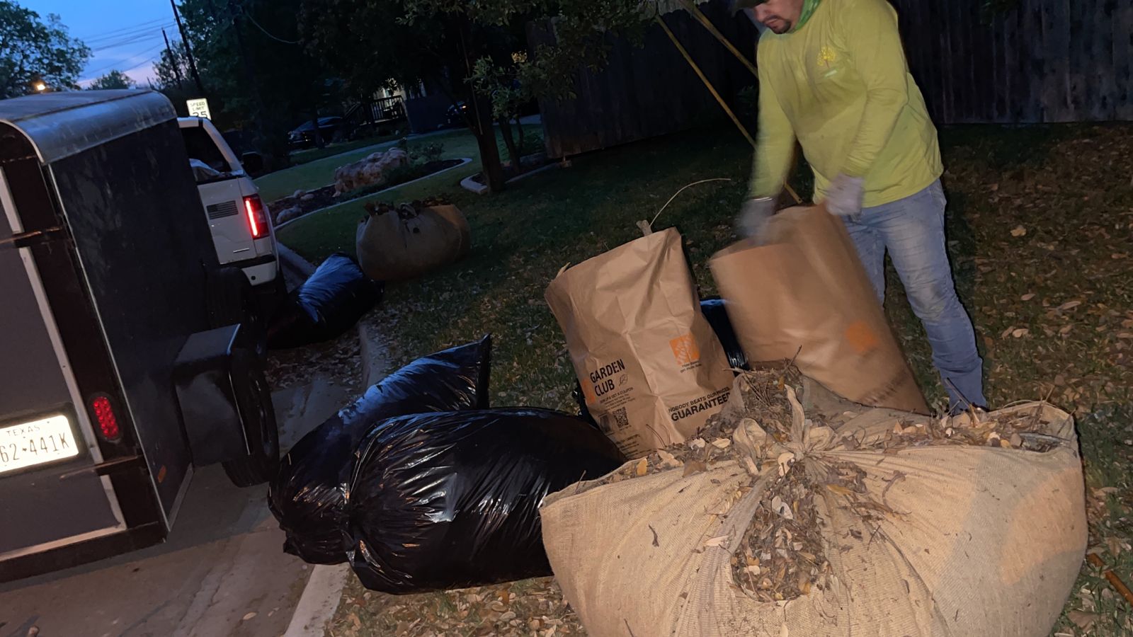 leaf cleanup in austin area